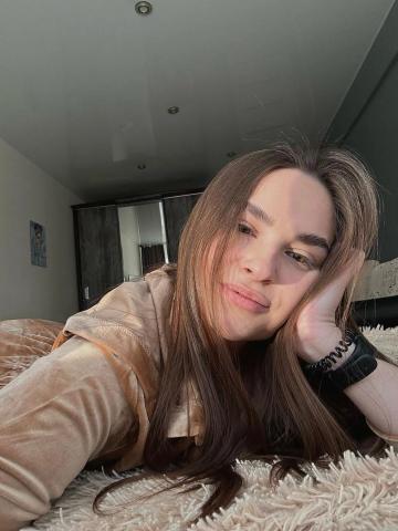 Юна